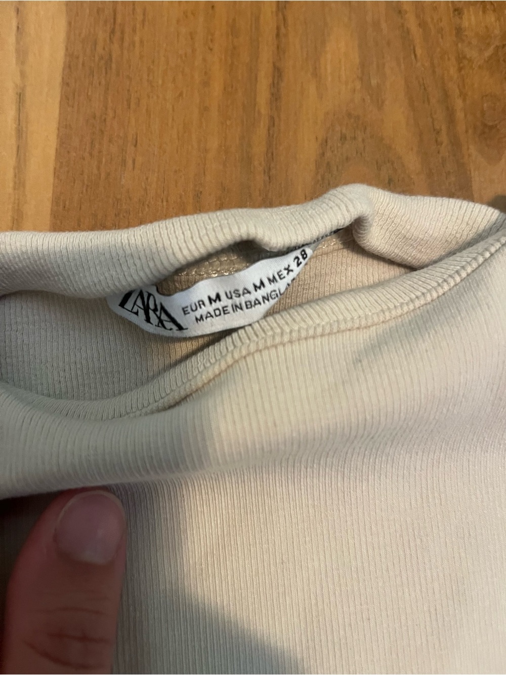 Cropped Summer Basic Tops Bundle/Lot - Picture 7 of 9